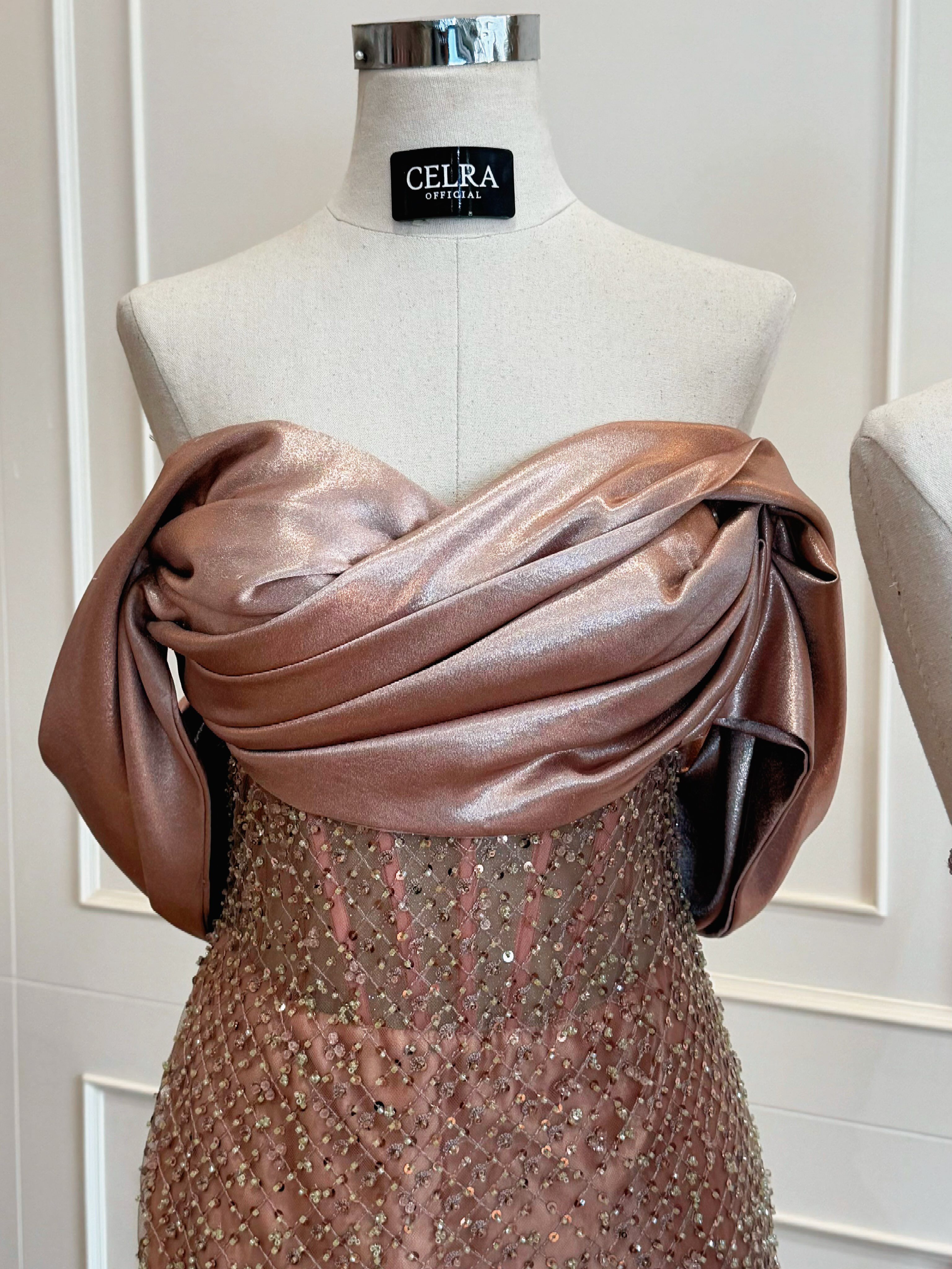 CELRA.id rental gown